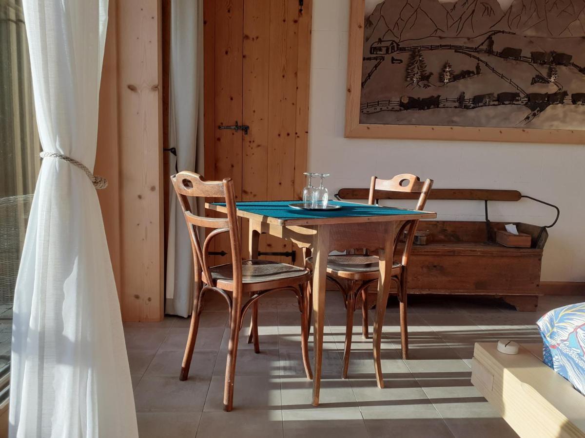 Les Abeilles Bed & Breakfast Romont Exterior photo